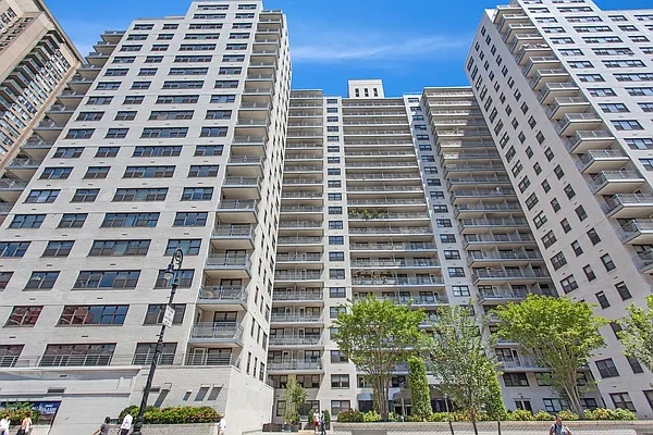 Rented by UES Management | media 7