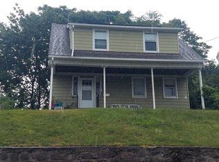 303 Ridgefield Ave, Bridgeport, CT 06610