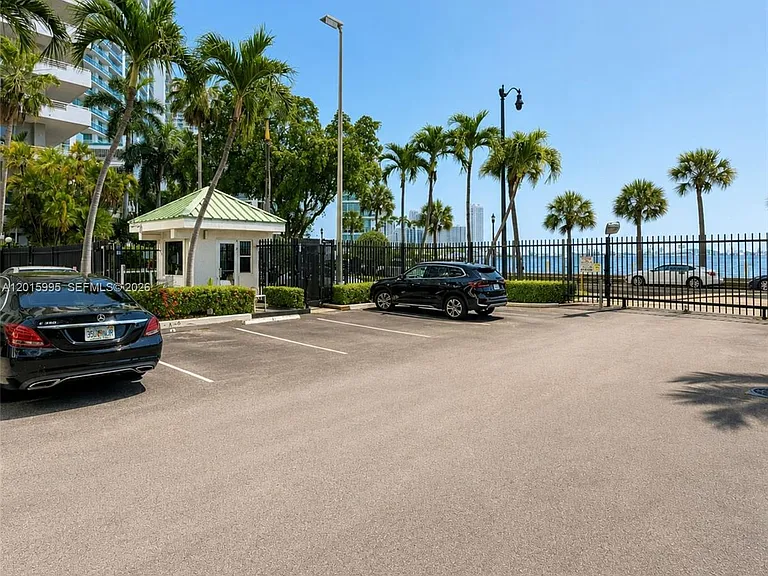 1408 Brickell Bay Dr #1104 — Photo 16