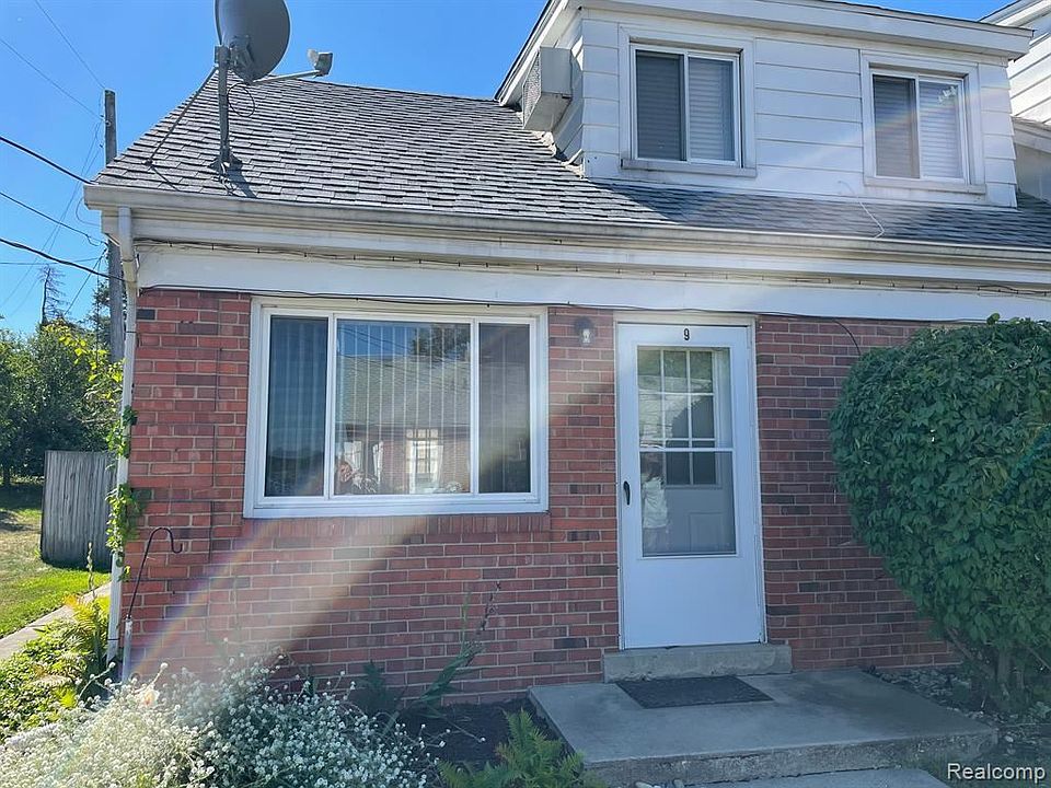 1st image of 32-46 N Liberty St #9