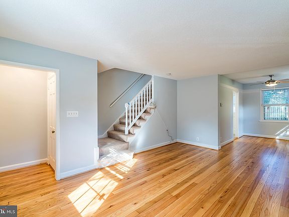 5th image of 3547 S Stafford St #B