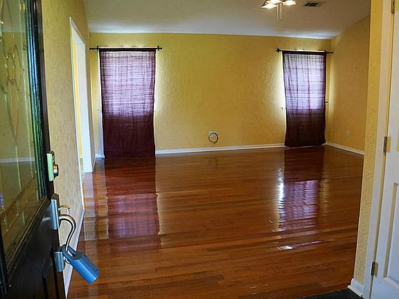 4th image of 1202 Harvest St