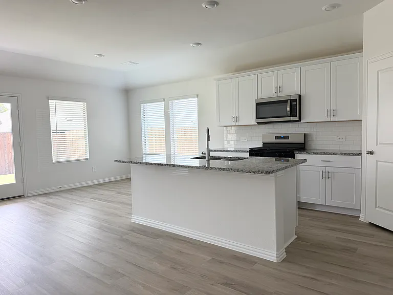 2625 Grand Teton Dr — Photo 9