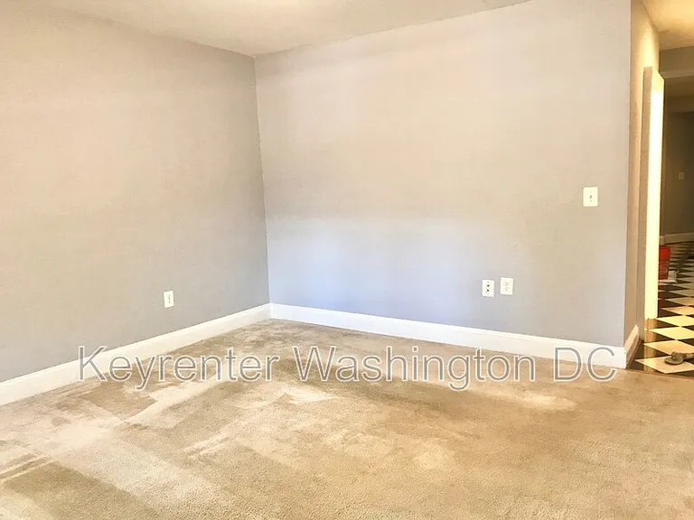 1700 W Virginia Ave NE #3 — Photo 19