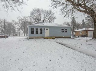 401 E 4th St, Byron, IL 61010