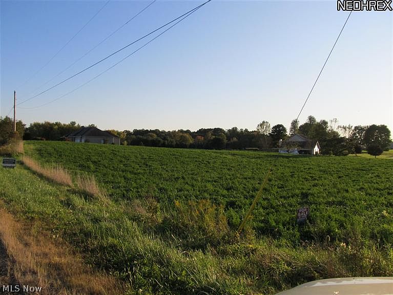 2nd image of Johnnycake Rd
