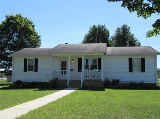 16 Sugar Creek Dr, McMinnville, TN 37110