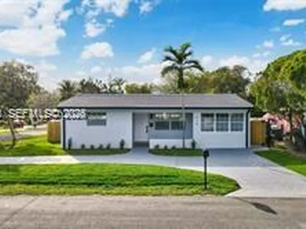 916 SW 7th Ave, Hallandale Beach, FL 33009