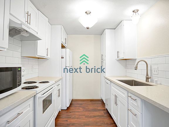 3rd image of 8214 126th Ave NE #E-26