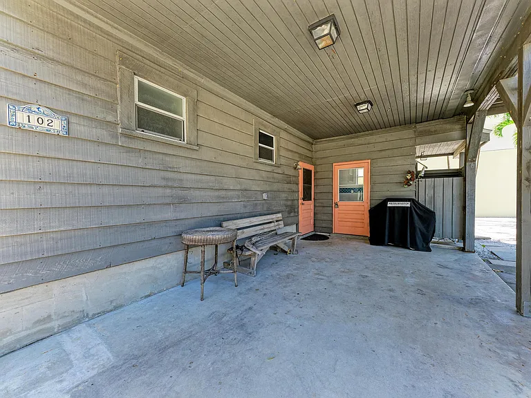 102 Palmetto Ave — Photo 26
