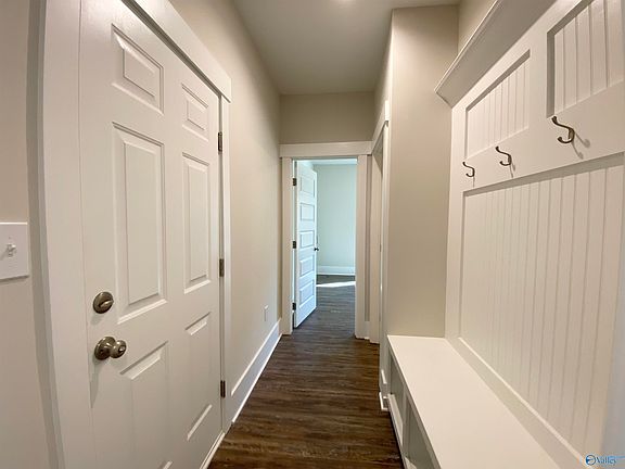 3rd image of 4002 Pride Mountain Dr SE