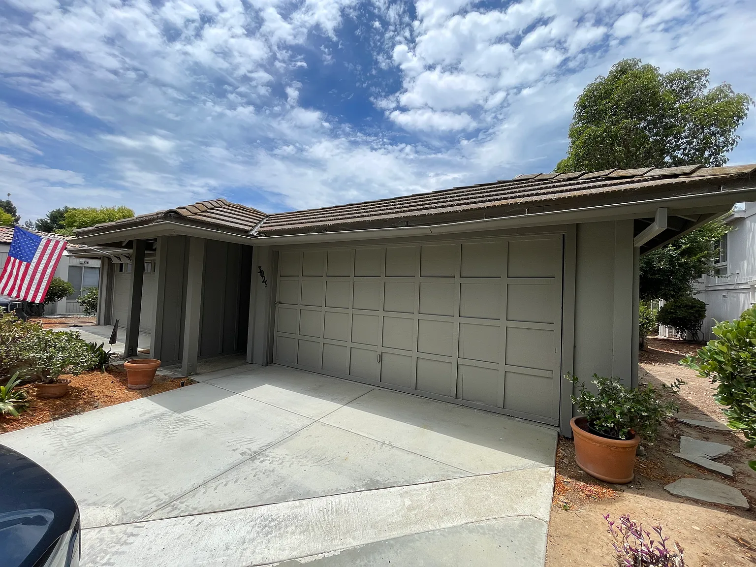3 bed, 1900 sqft, $4,995 — Photo 2