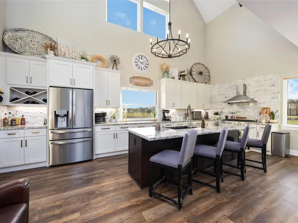 330 Ridge Rd, Manvel, TX 77578