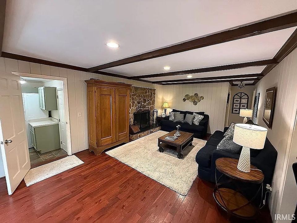 2nd image of 7022 Shamrock Cir