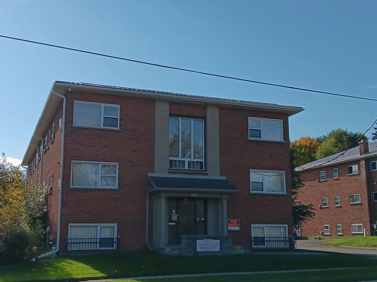 1517 Trafalgar Street London — Photo 1
