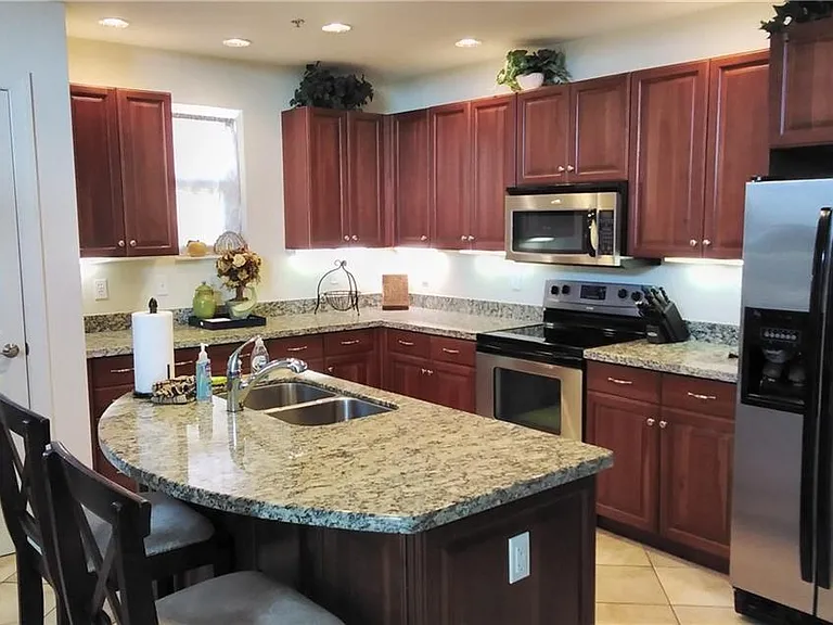 5076 Annunciation Cir #2206 — Photo 15