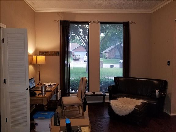 3rd image of 1317 Highland Dr
