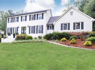 4748 Karls Gate Dr, Marietta, GA 30068