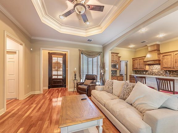 5th image of 213 Cedar Grove Dr