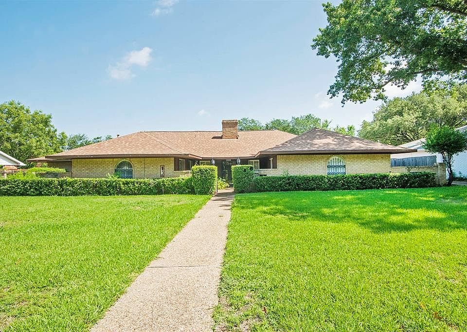1st image of 3741 Alta Vista Ln