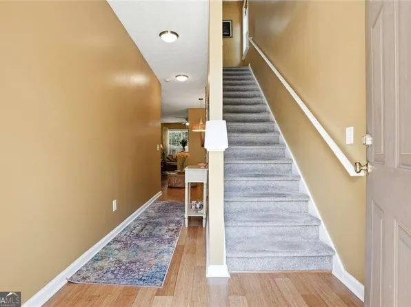 1605 Jackson Trace Ct NW, Atlanta, GA 30318