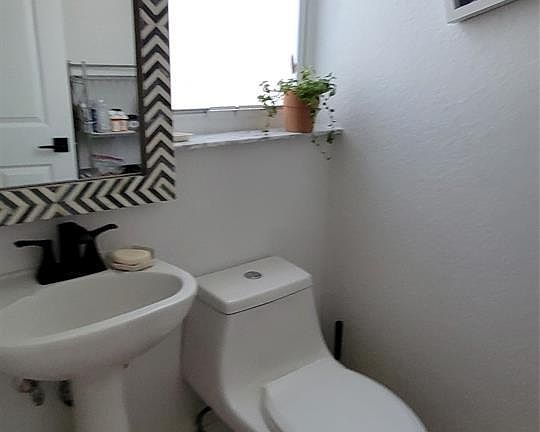 2nd image of 6633 Hidden Cove Dr