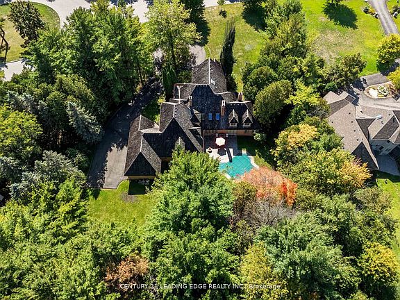 3rd image of 8 Bunhill Ct