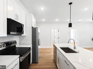 2236 40th St NW APT 3, Washington, DC 20007
