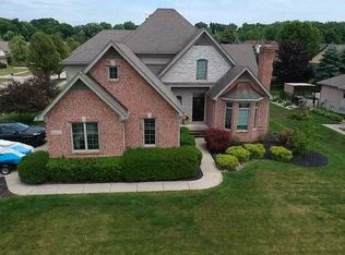 52200 Maple Ct, Chesterfield, MI 48047