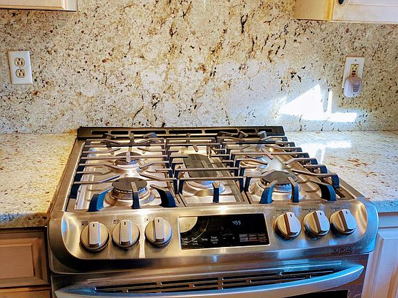 High end stainless steel stove