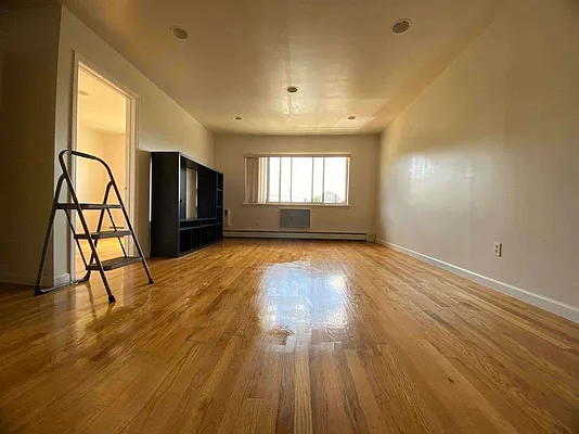 Rented by Voro New York | media 24