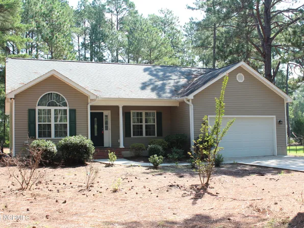 149 Laurel Oak Lane, Pinebluff, NC 28373