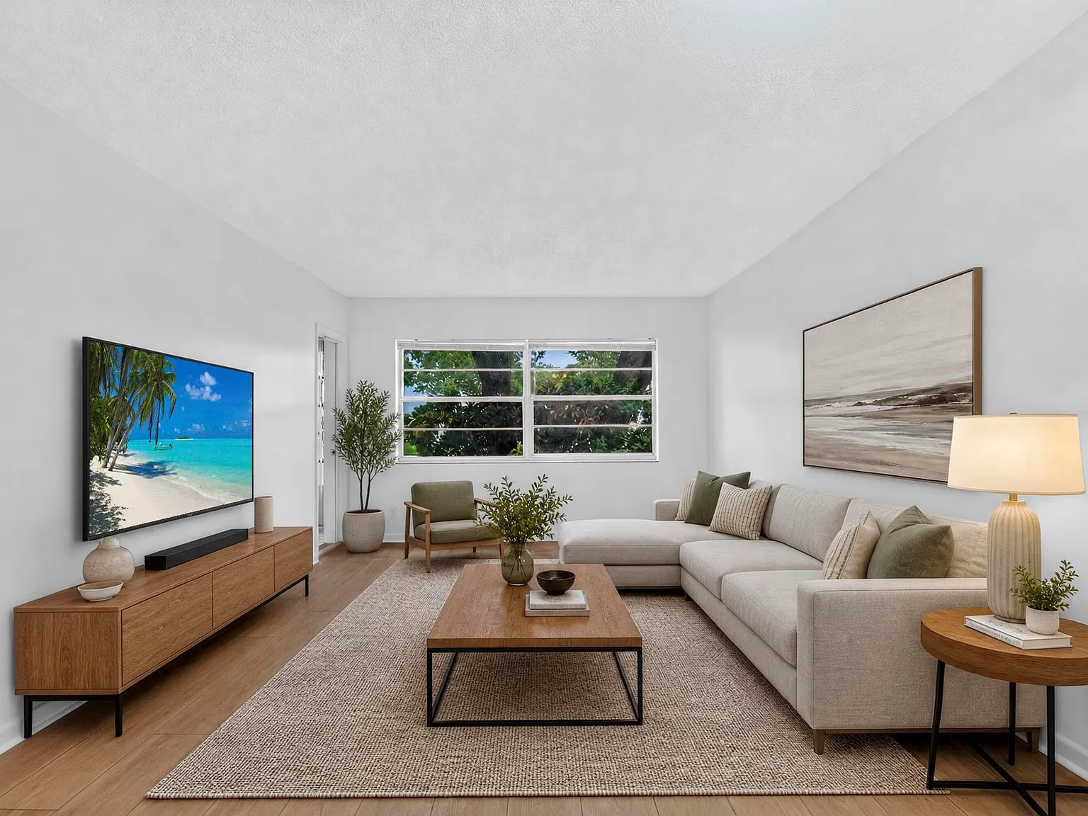 1 bed, 1.0 bath, 684 sqft, $1,400 — Photo 2