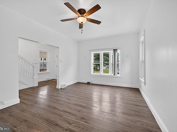 4th image of 302 Sloan Ave