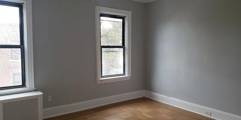 Rented by MCR Realty | media 4