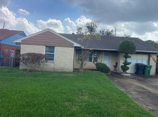 8730 Cowart St, Houston, TX 77029