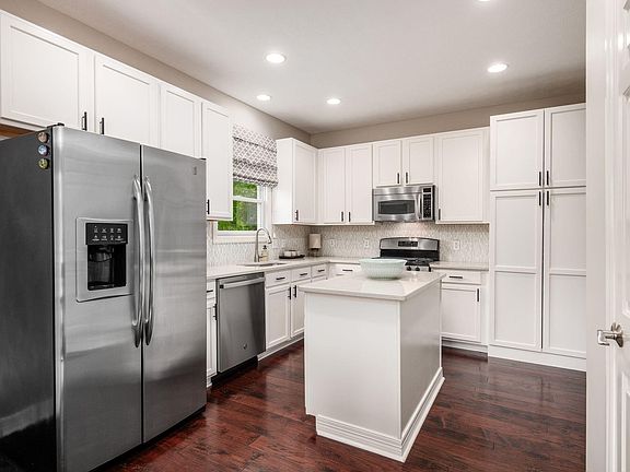 4th image of 8835 Bakircay Ln