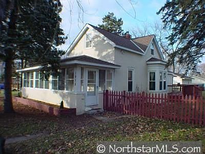 1st image of 1915 Park St