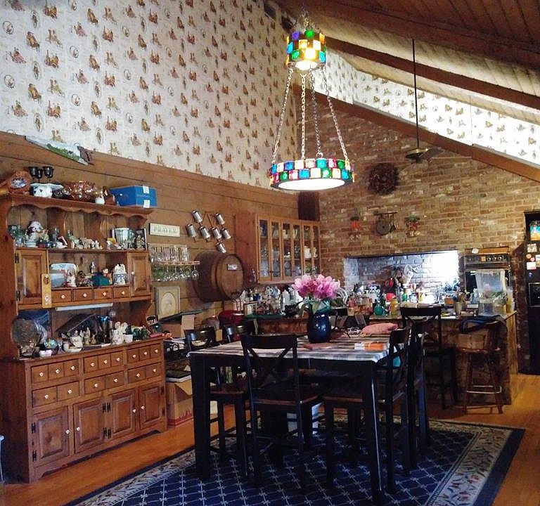 2nd image of 363 Darby Rd