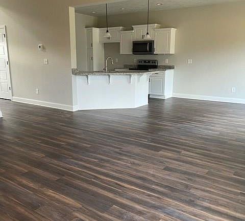 2nd image of 414 Fox Haven Drive