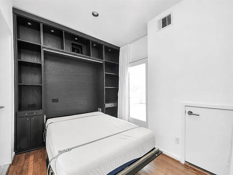 1823 Southmore Blvd — Photo 26