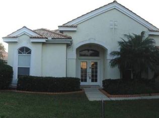 6733 Greenview Ln, Englewood, FL 34224