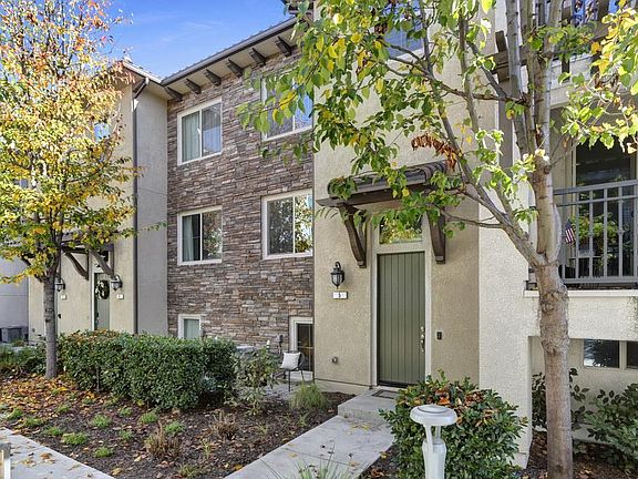 4th image of 186 William Manly St Unit 5