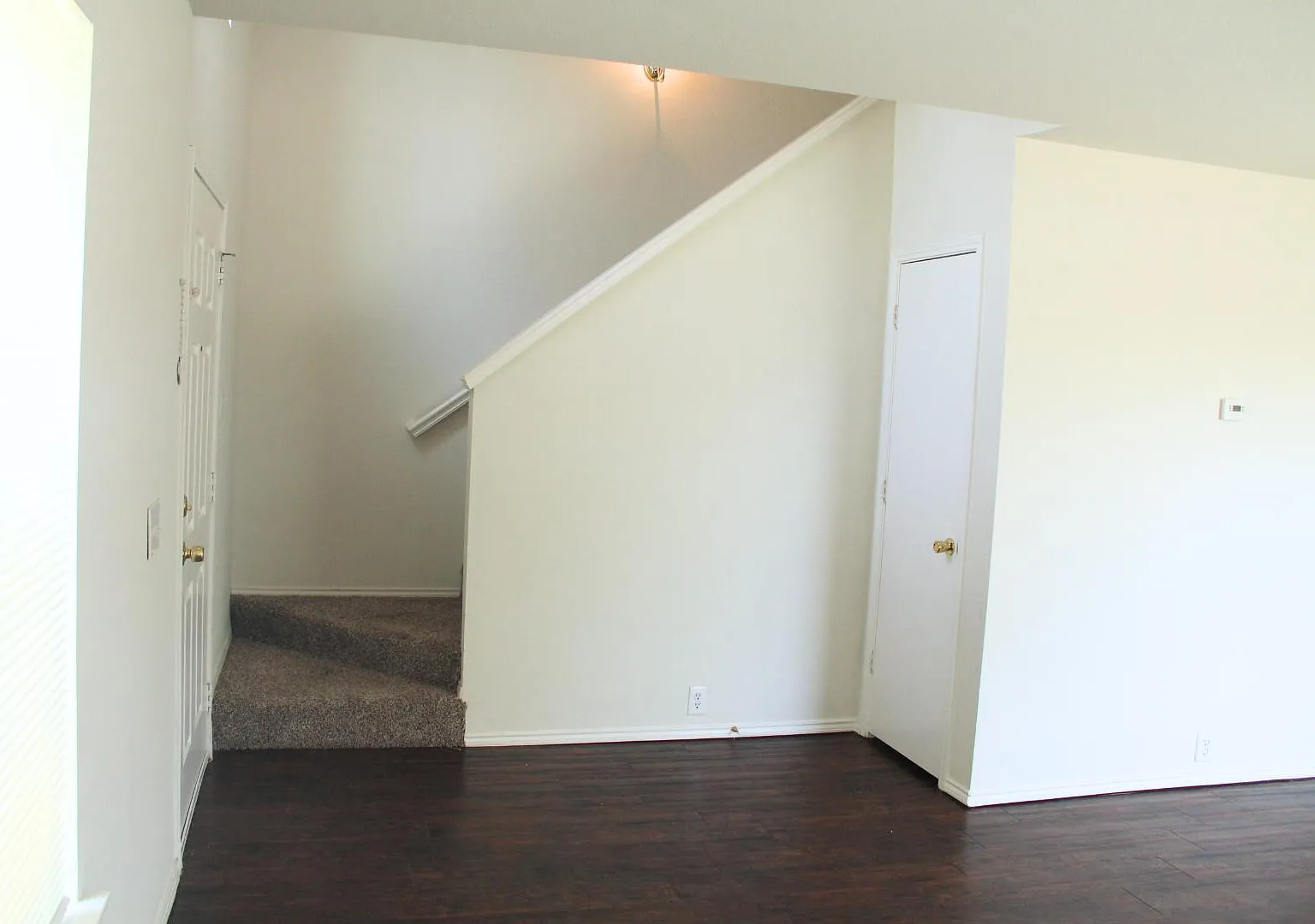 1825 Crested Butte Dr — Photo 2