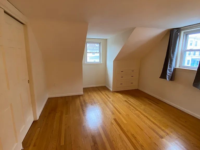 44 Westford St — Photo 13