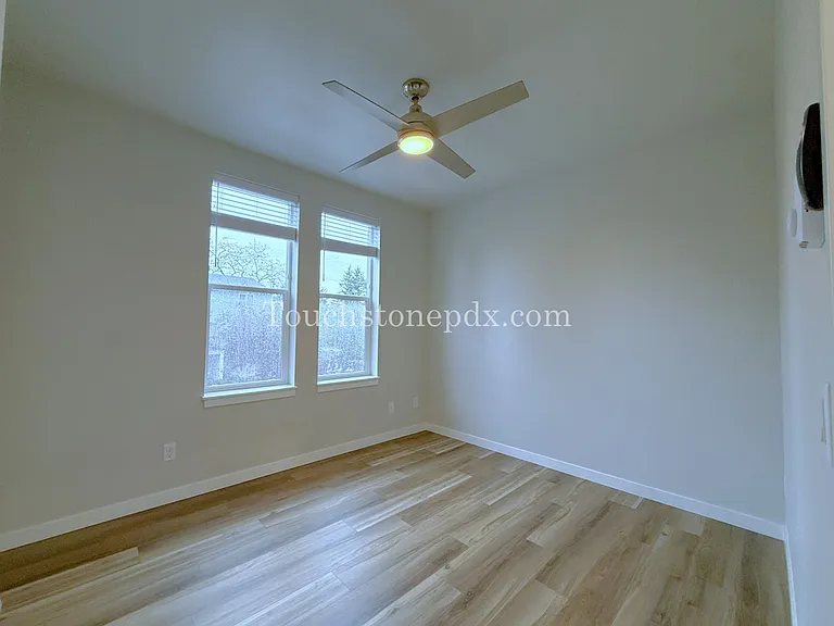 3323 SE 87th Ave — Photo 54