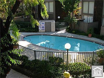 2nd image of 1082B Cabrillo Park Dr APT D