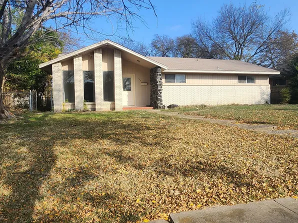 907 Magnolia Ln, Lancaster, TX 75146