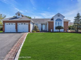 7 Rugby Ct, Toms River, NJ 08757