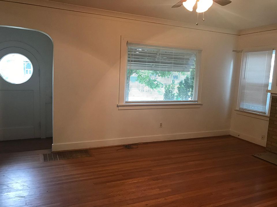 2nd image of 5624 NE 12th Ave
